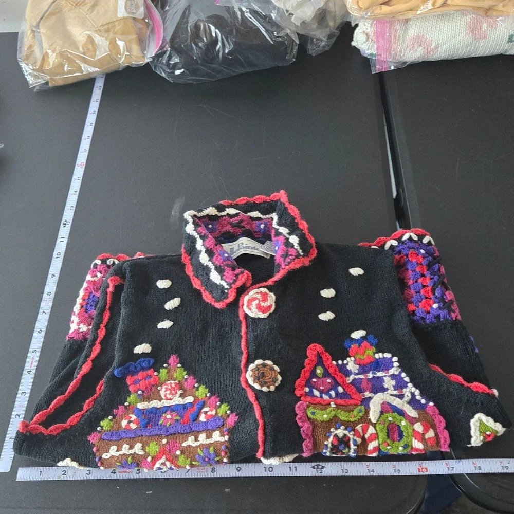 Gingerbread House Christmas Vest Size Small Festive Ugly Granny Square Crochet‎